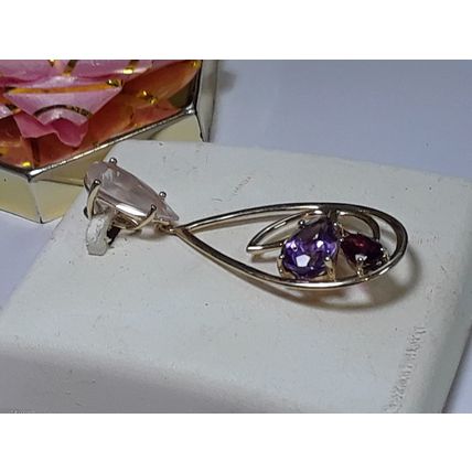 Estate 4.75ctw pear Rose Quartz, Amethyst &Garnet 14Kt YG Tear drop Pendant19399