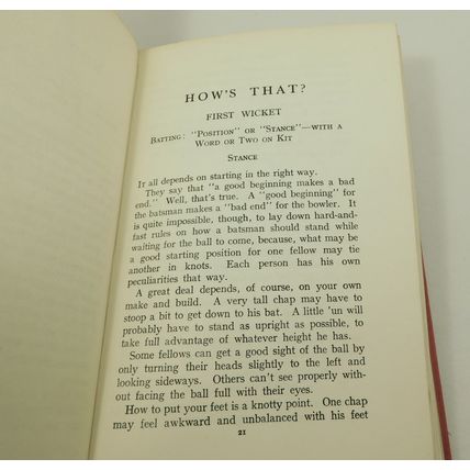 HOW'S THAT Little Book On Cricket For Boys And Beginners 1937 Herman HB Illustd