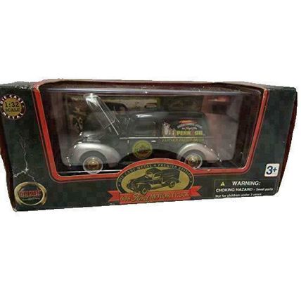 1940's Ford Motor Truck Pennzoil 1:32 Scale Die Cast Vehicle