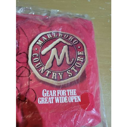 Marlboro Cigarettes Red Marlboro Country Store T Shirt New in package