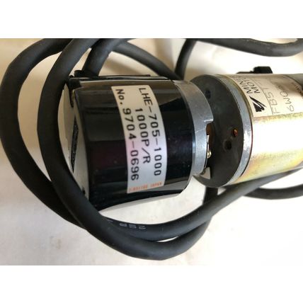 NEW YASKAWA FB5T-F012 6W0379-7,LHE-705-1000 SERVO MOTOR REAR SHAFT EXTENTION,Fm