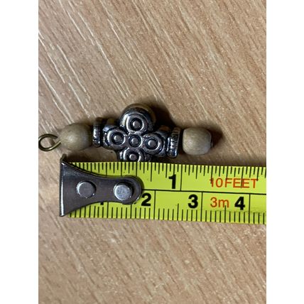 VINTAGE SILVER TONE METAL CELTIC CROSS TINY PENDANT 1.18 GRAMS 3.25cm-TALL (P3)