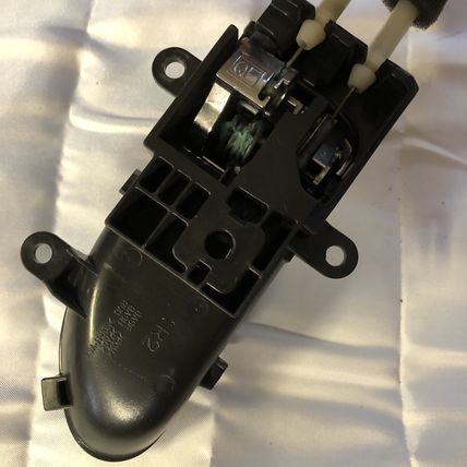 Interior Door Handle + Latch Actuator Passenger Right Front Infiniti G35 Sedan