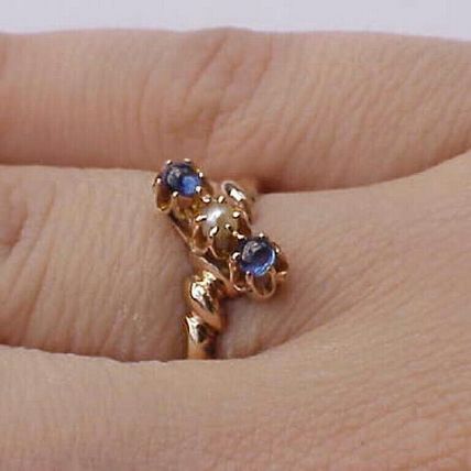 Victorian 12k gold genuine sapphire & pearl ring
