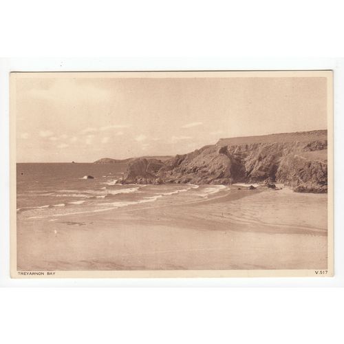 Treyarnon Bay Cornwall Postcard V517