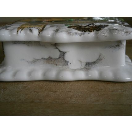 Welsh Carmarthen Bone China Trinket Pot / Box