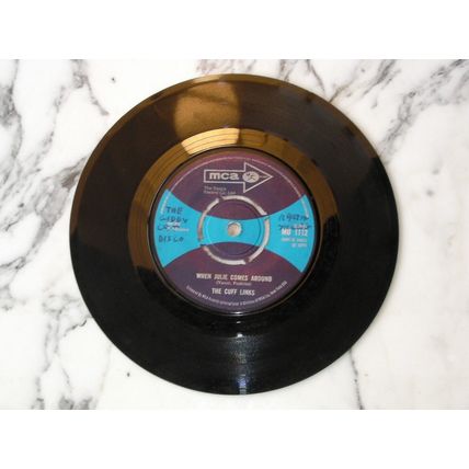 The Cuff Links -When Julie Comes Around /Sally Ann 7" 45rpm Vinyl Record 1970
