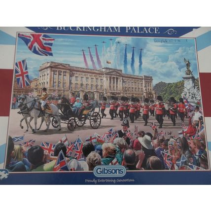 GIBSONS JIGSAW PUZZLE 1000 PIECES BUCKINGHAM PALACE GUARDS FLY PAST