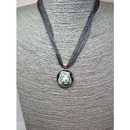 Beautiful Snow Tiger Glass Cabochon Silver Pendant Black Organza Necklace Gift