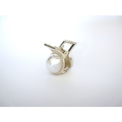 Small mini lite gold metal hair claw clip with faux pearls and crystals