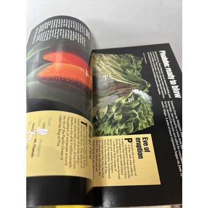 National Geographic Magazine December 1992 Cruicibles of Creation Volcanoes y