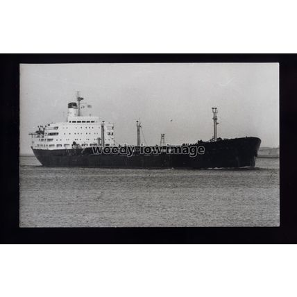 TA0652 - Esso Oil Tanker - Esso Newcastle - built 1963 - photograph