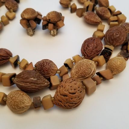 Vintage Almond Nut Necklace Set