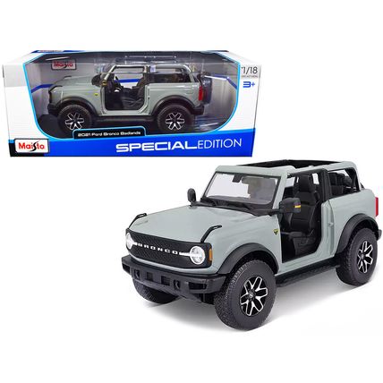 2021 Ford Bronco Badlands Light Gray "Special Edition" 1/18 Diecast Model Car...