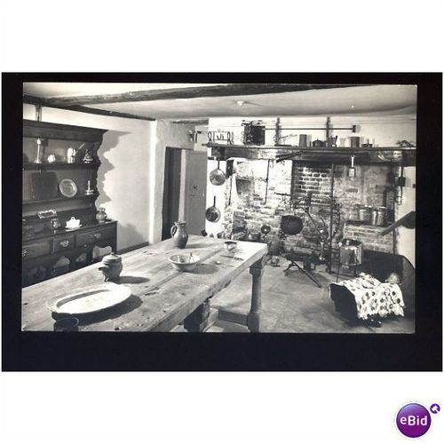 LONDON Hendon Church Farm House Museum Postcard (b)
