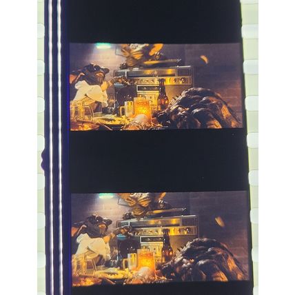 Gremlins. pk DJQ - A 008H. 1 strip of 5 film cells - 35mm
