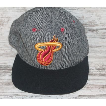 NBA Miami Heat Hat Strap back Issues Read