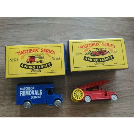 Matchbox - Recreations No9 Fire Tender & No17 Removal Truck