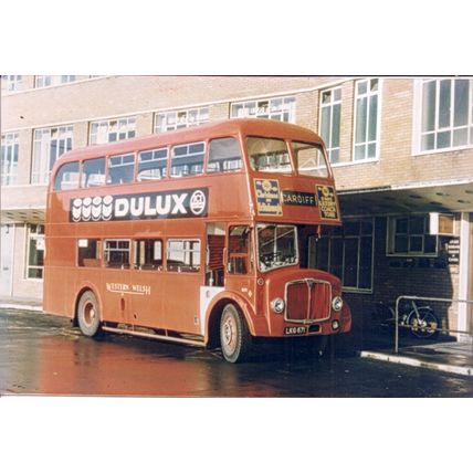 Colour Photograph of Western Welsh Omnibus Co. Ltd. - LKG 671