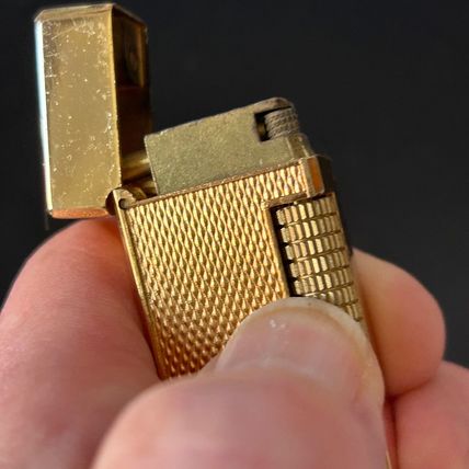 VINTAGE PANTHER GUY GOLD TONE Side Wheel Roller Butane Lighter Boxed Paperwork