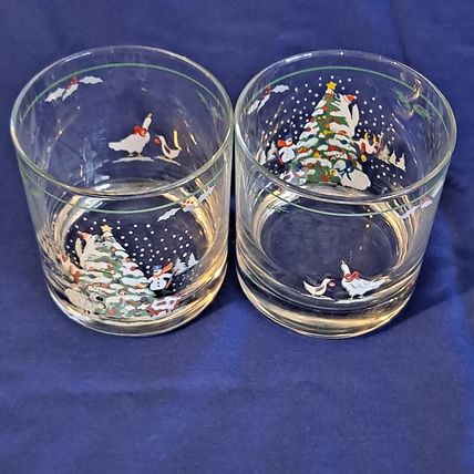 Lot 2 International COUNTRY CHRISTMAS OLD FASHIONED 8 oz Glass Farm 3 1/2"