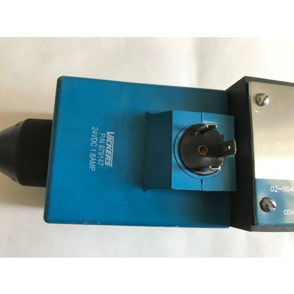 NEW VICKERS 02-119461 PILOT DG4S4-016C-U-H-60 HYDRAULIC SOLENOID VALVE 879147,ES