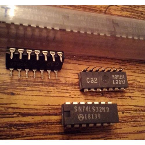 Lot of 25: Motorola SN74ALS32ND