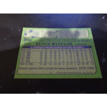 1982 Topps Card # 222A Butch Wynegar Excellent-Mint (6) Minnesota Twins