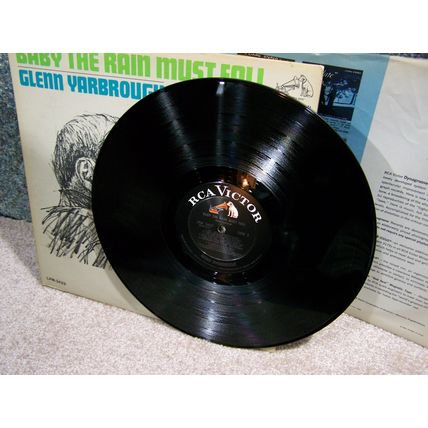 Glenn Yarbrough - Baby The Rain Must Fall