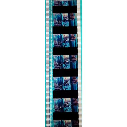 S.W. Clone Wars. Pk HCH - A019s . - 1 STRIP OF 5 - 35MM FILM CELLS
