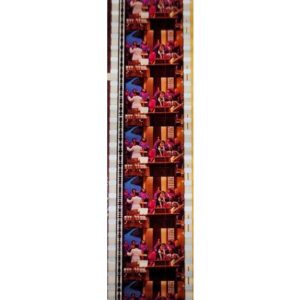 Pk DAU - A - MIX - B 032f. 1 STRIP OF 5 - 35MM FILM CELLS. (BB )