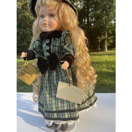 Porcelain Doll 'The Broadway Collection' Collectible Victorian Doll Martha VTG