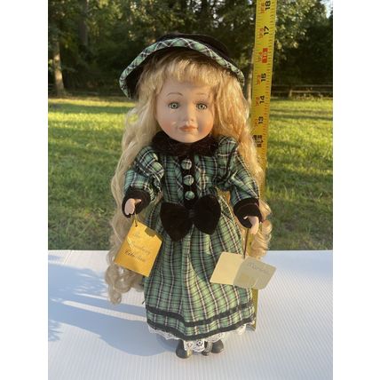 Porcelain Doll 'The Broadway Collection' Collectible Victorian Doll Martha VTG