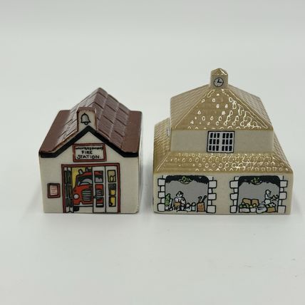 Wade England Whimsey On the Why River Fire Station #31 #32 Market Hall Miniature