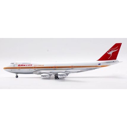 B747-238BM QANTAS "KOALA EXPRESS" REG: VH-ECB - INFLIGHT 200 IF742QF0824P 1/200