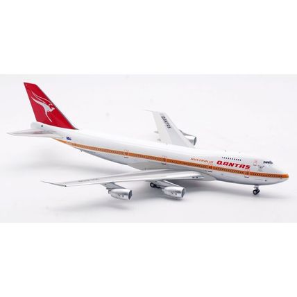 B747-238BM QANTAS "KOALA EXPRESS" REG: VH-ECB - INFLIGHT 200 IF742QF0824P 1/200