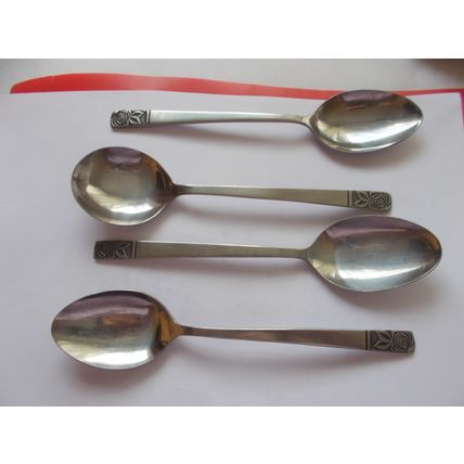 SPOONS X 4 /DESSERT (05/01) FREE POSTAGE UK