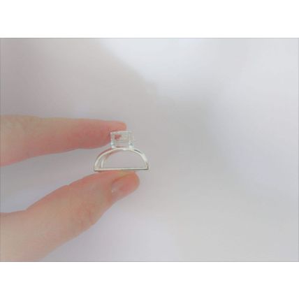 Tiny small silver tone rounded metal hair claw clip