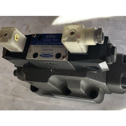 NEW INTERNATIONAL DG03-6C-115VAC-81-DN SOLENOID DG08-6C-10,CONTROL VALVE,DL