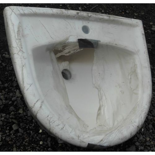 Dolomite / Armitage Shanks Liberty 62cm 1TH Basin in CHABLIS (Pergammon)