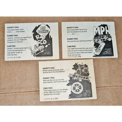 1976 CRAZY CARS COLLECTIBLE CARDS STINKIN' CONTINENTAL PURRSCHE FURRARI
