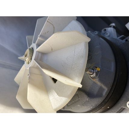 SEW EURODRIVE K67DRE90M4BE2HR/ISU/TF AC MOTOR 3PH 01.1325134801.0017.10,FAN,AR