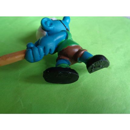Field Hockey smurf complete with hockey stick