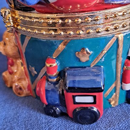 SANTA CLAUS TRINKET BOX Ceramic Ceramic jewelry holder Christmas Ring Pill Gift