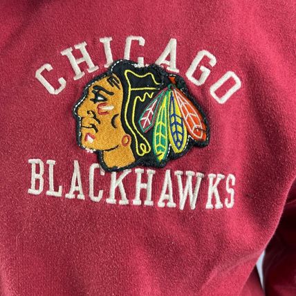Chicago Blackhawks Old Time Hockey Embroidered Sewn Patch Hoodie Sweatshirt Med