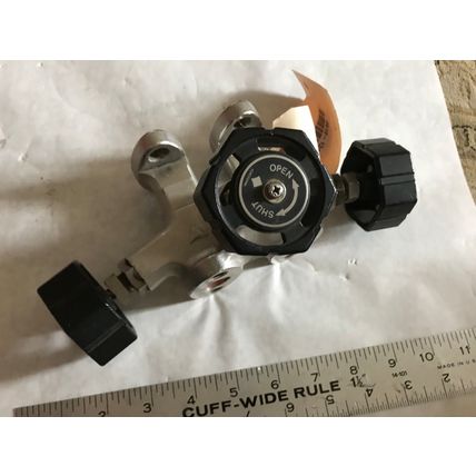 new YOKOGAWA 1227, S0 1227 PRESSURE TRANSDUCER MANIFOLD E SO 1227 SHUT VALVE,ek