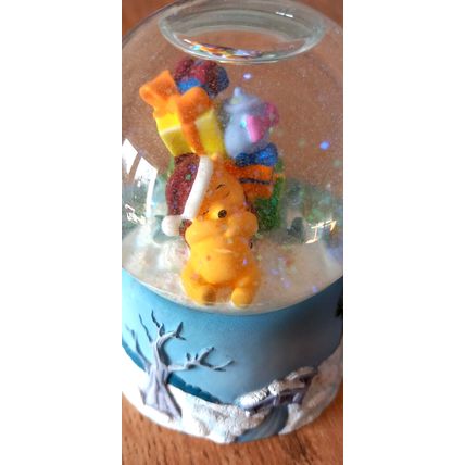 Winnie The Pooh Disney Snow Globe Asleep with Gifts snowglobe Water ball