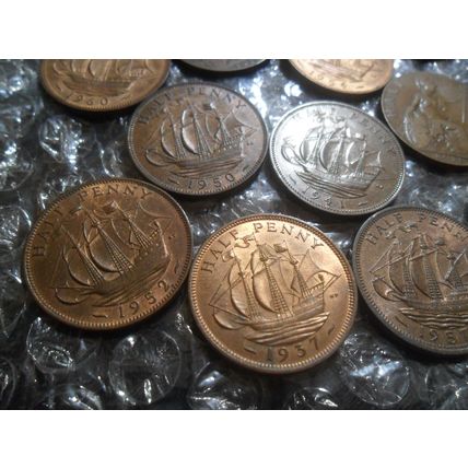Bulk lot of George V to Elizabeth II half-pennies - 21 coins.