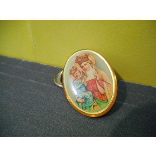 Mary and Child Lapel Pin