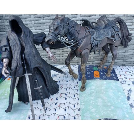 2021 " lord of the rings Ringwraith And Horse " Toybiz . UK FREEPOST